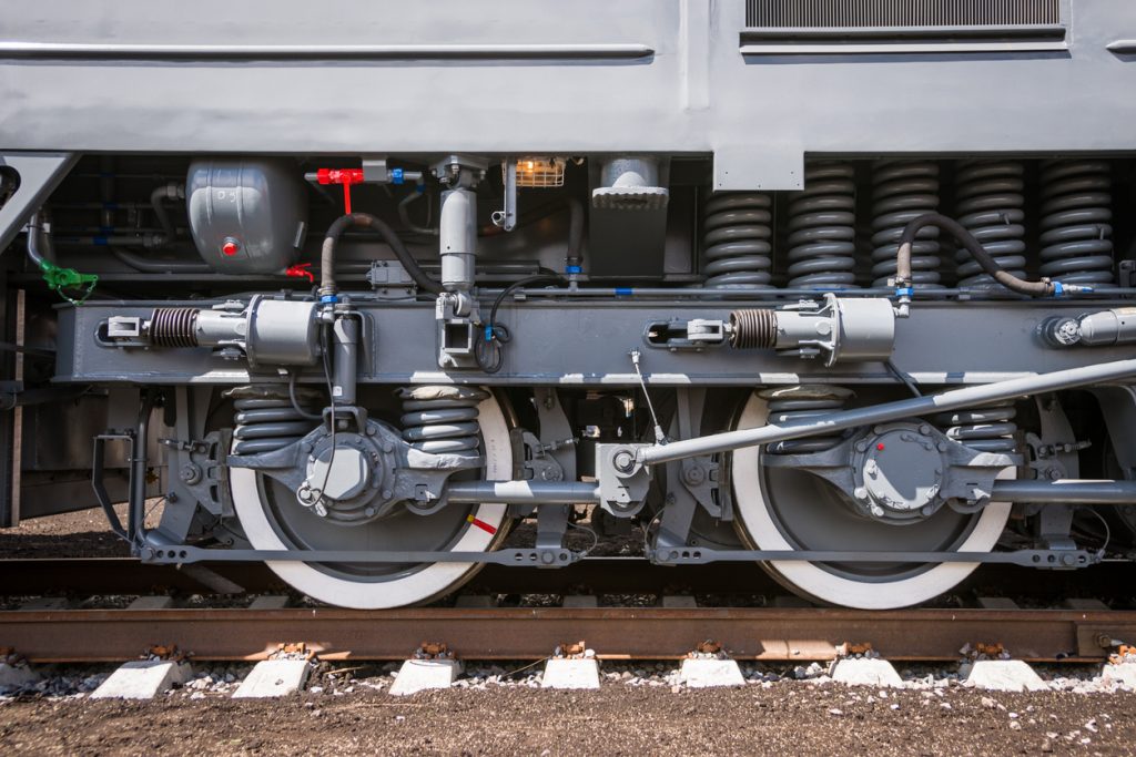 Wheelset mechanism of railway cars